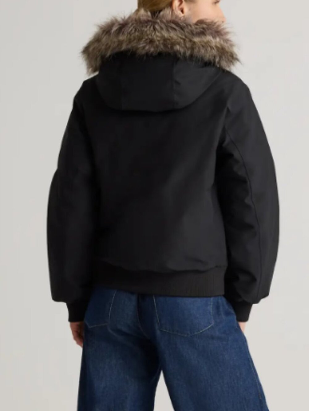 Quince Responsible Down Hooded Short Parka Black S NWT - Picture 2 of 5